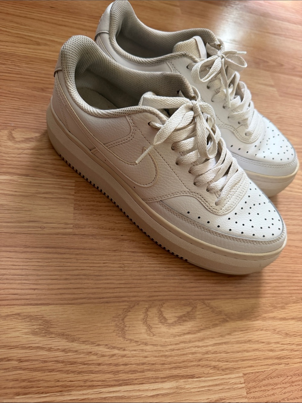 Nike Air Force Women's